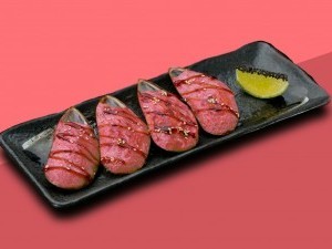 Запеченные Мидии в ракушках под фирменным соусом Запеченные Мидии в ракушках под фирменным соусом